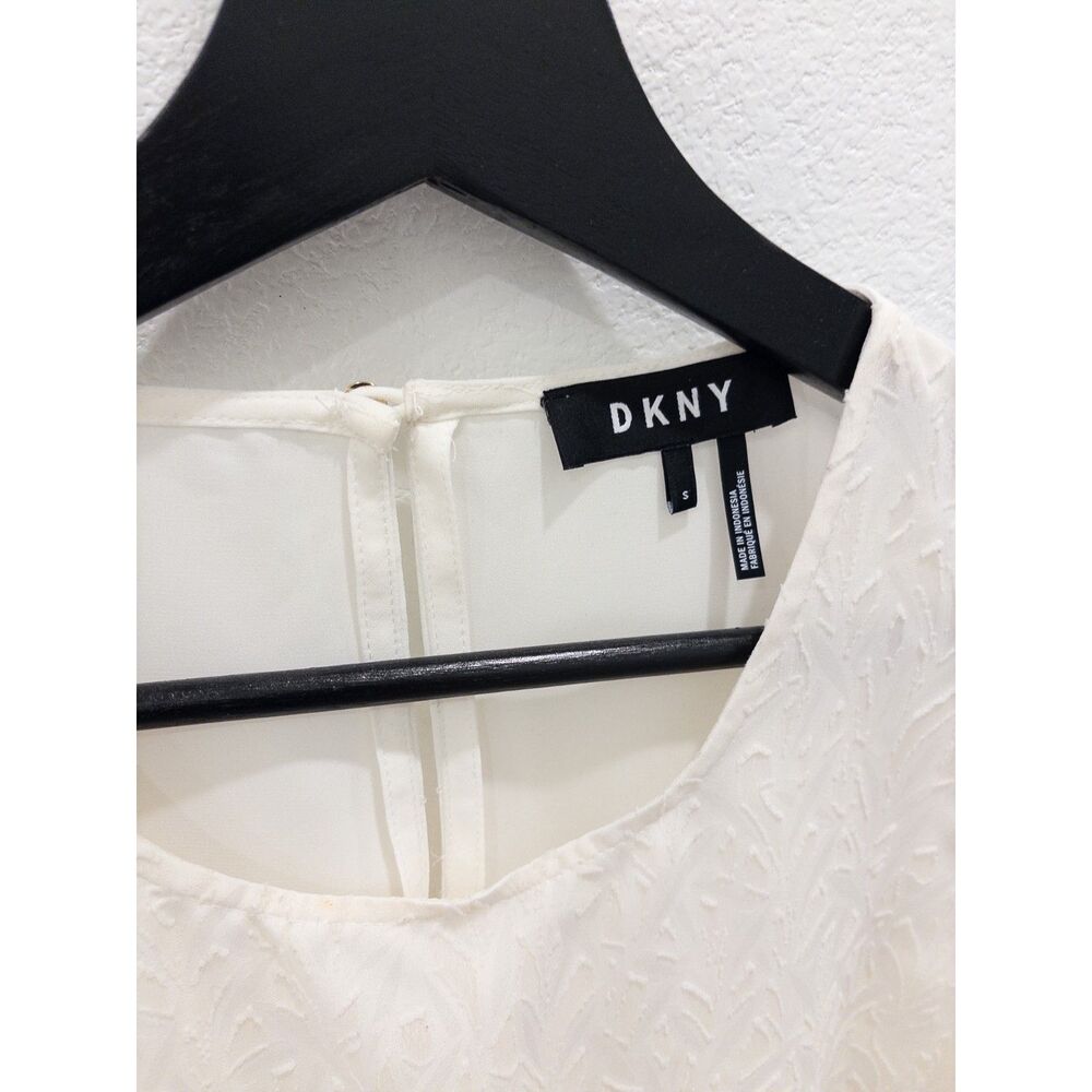 DKNY Texturized Work Top